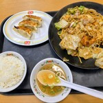 餃子の王将 - 料理写真:極王焼きそばセット