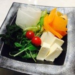 Shabu Baru Tamari - 豆腐のピリ辛中華サラダ