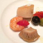 Ma-No - 2015/5/☆  アヒージョのホタテ、海老、エリンギ、オリーブも！