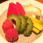 榮料理店 - 島野菜のピクルス　400円