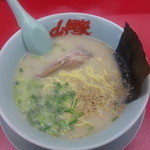 山岡家 - 朝ラーメン（脂なし・味普通）