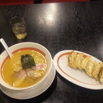 Kouraku en - 味噌ラーメン＆ギョウザ