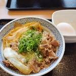 吉野家 - 料理写真:月見牛とじ丼(699円)