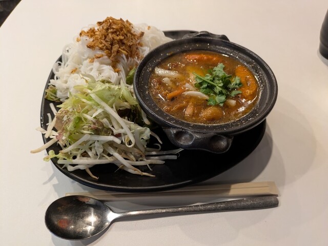 YAN CHAN 寺田町店