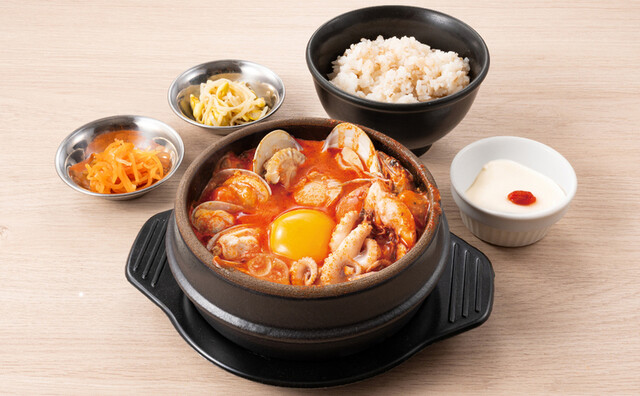 東京純豆腐 上野の森さくらテラス店のご予約 - 京成上野/韓国料理