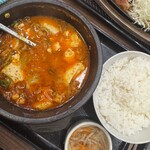 カルビ丼とスン豆腐専門店 韓丼 - 料理写真: