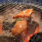 炭火焼肉ホルモン 徳臓 - 2015.5. 焼く面間違えた（＾＾；