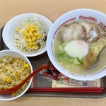 スガキヤ - 料理写真:特製ラーメンの炒飯サラダセット