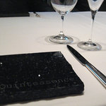 カンテサンス - シックなテーブルコーディネイト