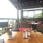 サントリーニ - 海を眺めながらお食事できます♪