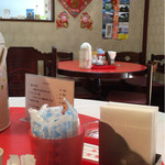 萬宝 - 野暮ったい店内