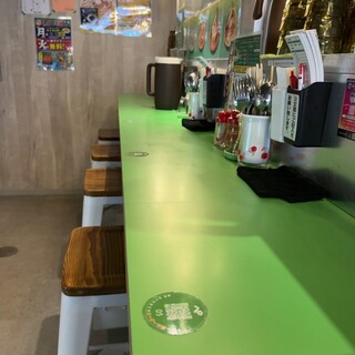 ペペロンチーノ専門店 ぺろん_2