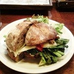 パーラー江古田 - いろんな焼き野菜とチーズのサンドイッチ、旨し！