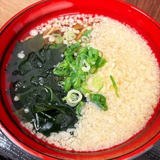 肉そばとおにぎり 一のや_1