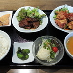 2015年5月19日(火)　ツーチョイスセット(牛ステーキのオイスターソース＆若鶏の唐揚げネギソース)1400円