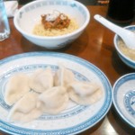 上海餃子 りょう華 - 水餃子、四川麺、上湯スープ