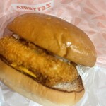 ゼッテリア - 料理写真:海老バーガー