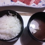 札幌かに家 - ご飯と赤だし