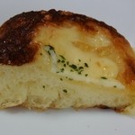 アルティザン - チーズとマヨのパン