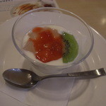 ジョナサン - 15-05-3 ミニヨーグルト