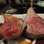 炭火焼酒亭ローリンストーン - 名物／豪州産骨付きラムロース