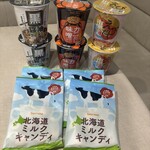 セイコーマート - 料理写真:お土産 クラシックは飲んでしまって、キャンディは半分以上配ってます