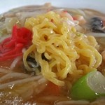 松㐂龍 - 麺のアップです。