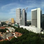 Si Chuan Dou Hua Restaurant - 低層の白いビルがホテル