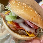バーガーキング - 料理写真:微塵切りじゃないオニオン食感がまたいい
