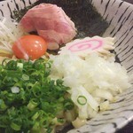 濃厚玉子と比内地鶏の油そば 2015年４月