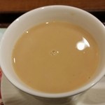 CAFE de CRIE - デニッシュサンドハムチーズセットの紅茶を見るティにして飲みました〔15/5/22撮影〕