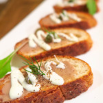 レバーパテカナッペ