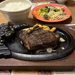 ブロンコビリー - 料理写真:■炭焼きブラックダイヤモンドサーロインステーキ200g魚沼産コシヒカリセット¥4,609