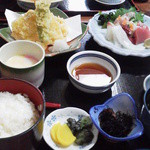 魚亭 菊や - 天刺定食(1620円)