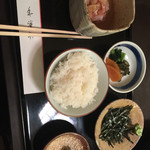 竹葉亭 - 横向御免。ご飯は大きなお櫃でたっぷり出てくる（３人で行った）。