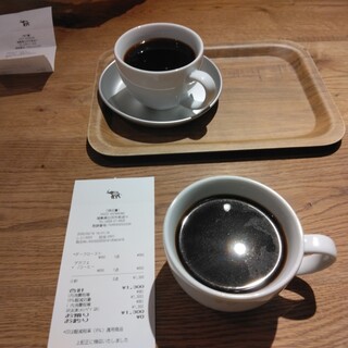 ショウゾウ シラカワ 水辺のコーヒー_0