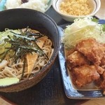 どんきゅう - 料理写真:唐揚げセット630円！やすッ★