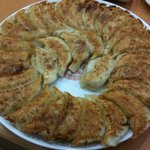 満腹 - 円盤餃子30個1,500円