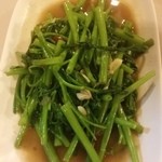 Tida Esarn - パットパックブンファイデーン