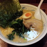 ラーメン 精一杯 - 豚骨醤油