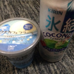 LAWSON - 氷結ココナッツウォーター&ウチカフェフラッペ