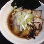 竹岡屋 - アッサリ醤油チャーシュー麺