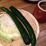 北海道十勝新得町 塚田農場 - お通し 野菜まるまる！？