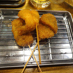 くし家串猿 - 串揚げの牛・きす・椎茸です。