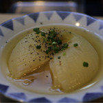 割烹くずし 徳多和良 - 15/5月 新玉ねぎ鳥スープ煮