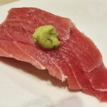 魚力海鮮寿司 - 料理写真:まぐろ中とろ。