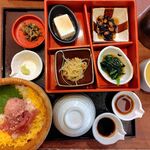 おひつごはん四六時中 - 料理写真:お昼の海鮮おひつごはん膳