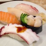 Washoku Nabedokoro Sushi Han - お寿司