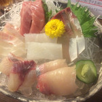 虎丸 - お造り盛り合わせ