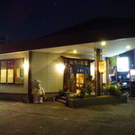 焼き鳥いちかばちか - 外観。開店。